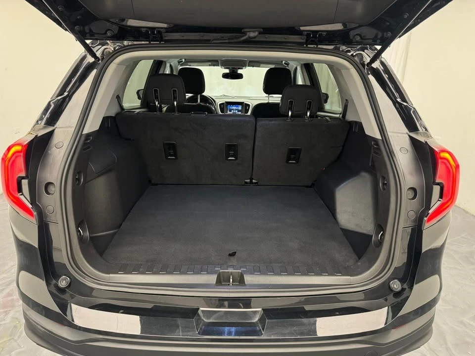 2020 GMC Terrain - Image 9 of 18