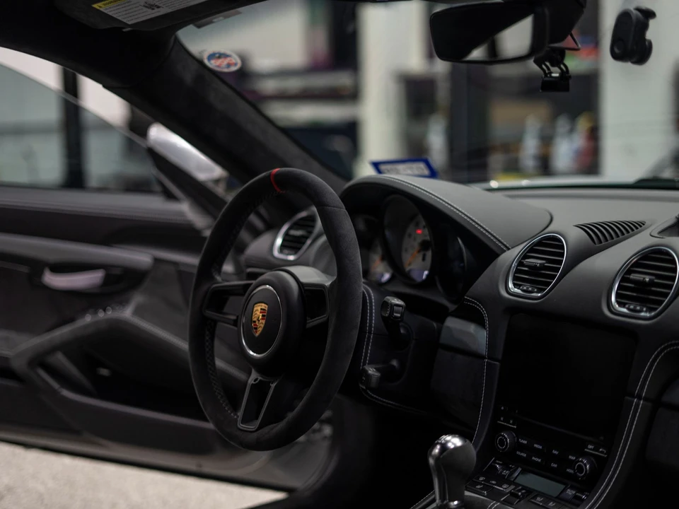 2020 Porsche 718 Cayman - Image 11 of 24