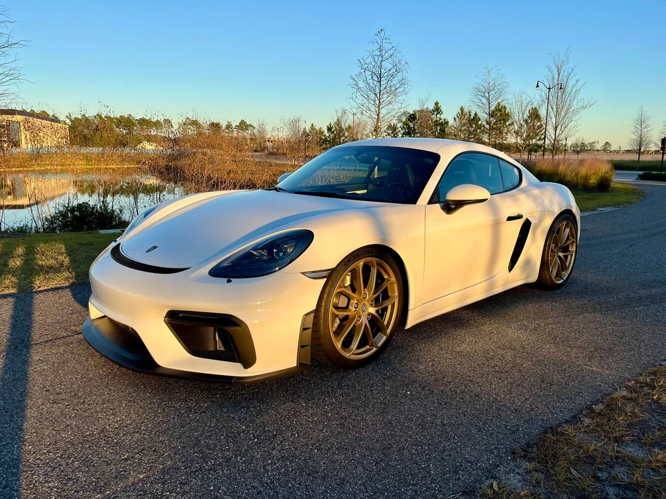 2020 Porsche 718 Cayman GT4 - Image 3 of 21