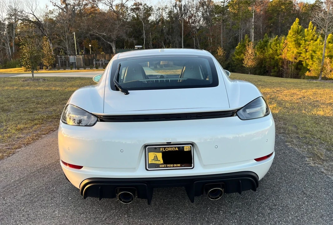 2020 Porsche 718 Cayman GT4 - Image 5 of 21