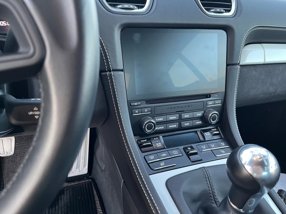 2020 Porsche 718 Cayman GT4 - Image 12 of 21