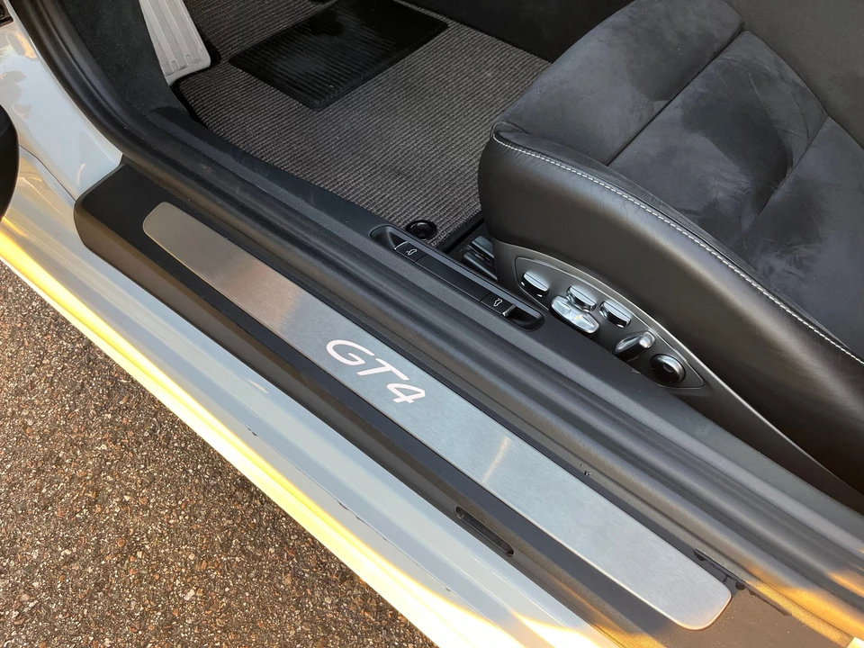 2020 Porsche 718 Cayman GT4 - Image 13 of 21