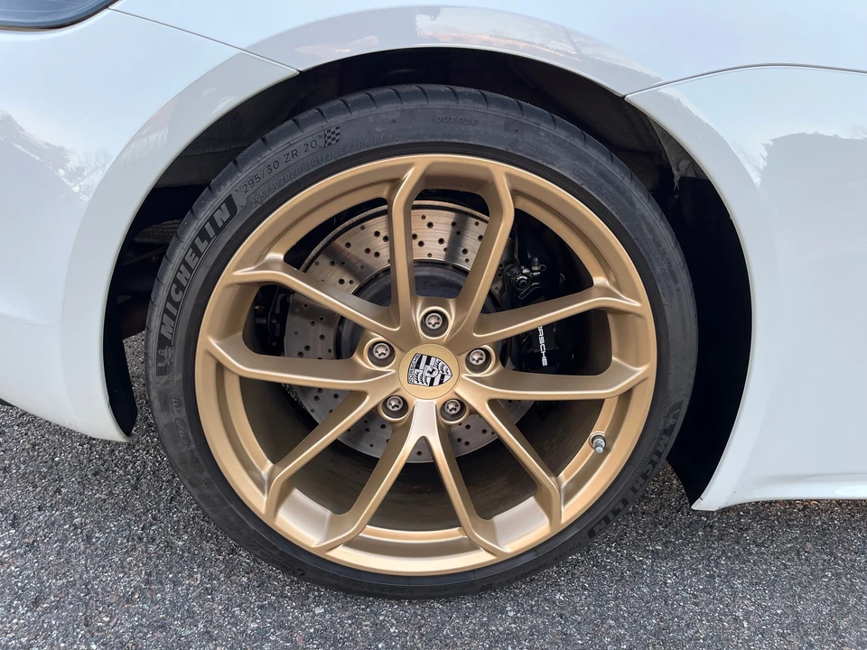 2020 Porsche 718 Cayman GT4 - Image 17 of 21