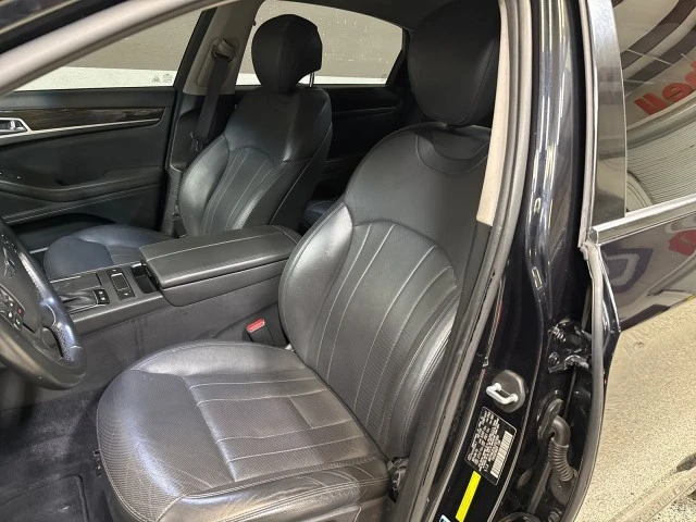 2020 Hyundai Genesis - Image 16 of 21