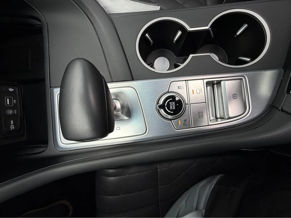 2020 Genesis G70 - Image 16 of 16