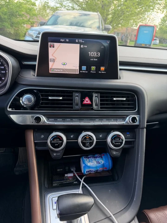 2020 Genesis G70 - Image 7 of 10