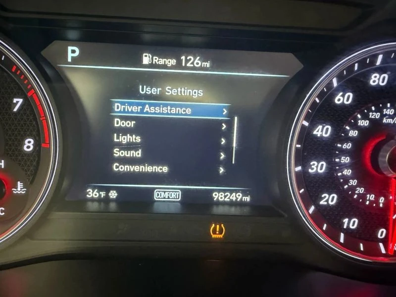 2020 Genesis G70 - Image 11 of 12