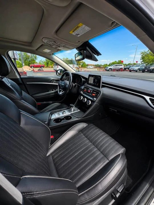 2020 Genesis G70 - Image 13 of 19