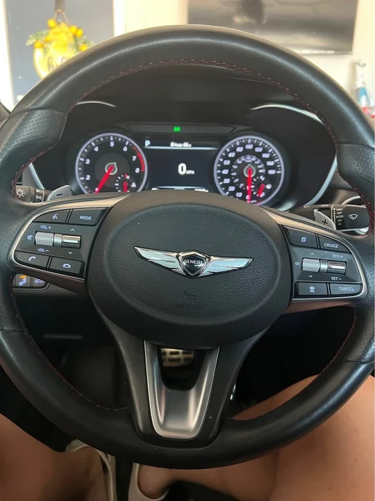 2020 Genesis G70 - Image 8 of 10