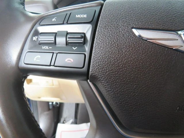 2020 Genesis G80 - Image 16 of 21