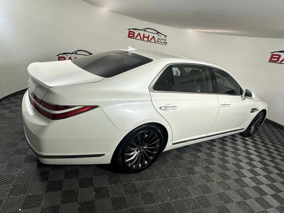 2020 Genesis G90 - Image 8 of 21