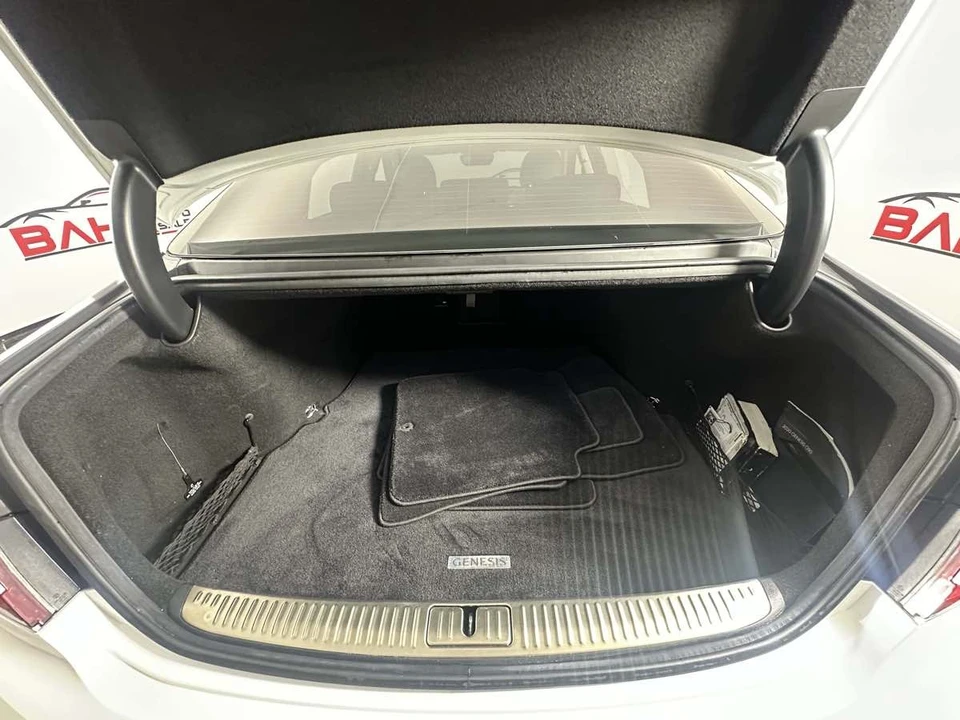 2020 Genesis G90 - Image 20 of 21
