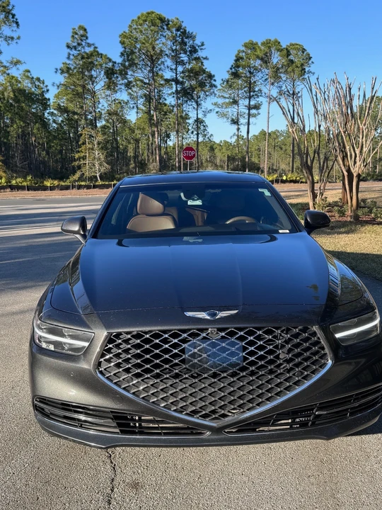 2020 Genesis G90 - Image 17 of 17