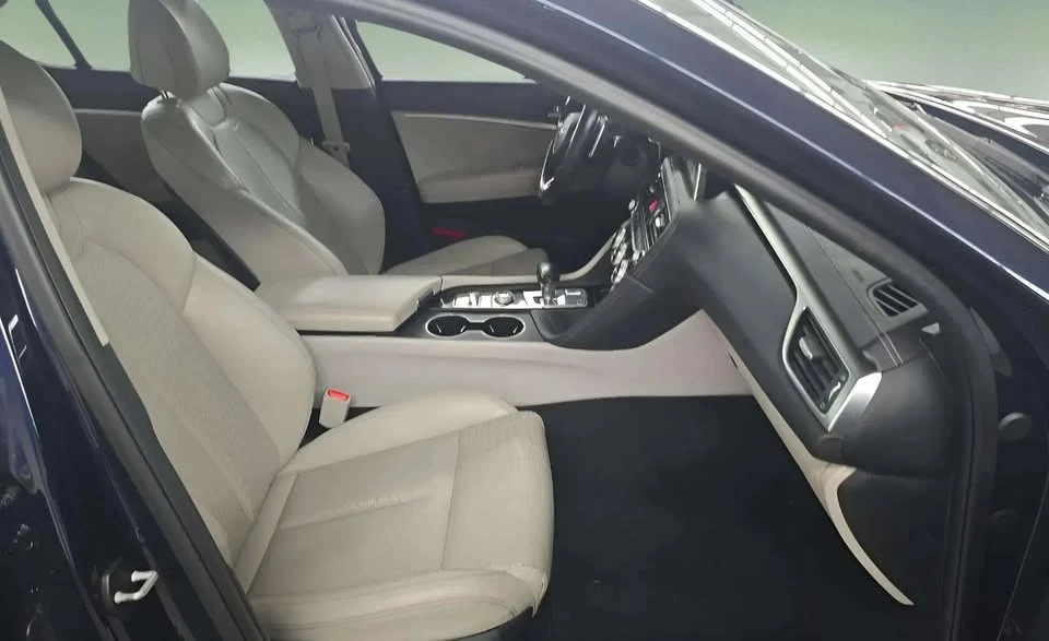 2020 Genesis G70 - Image 10 of 20