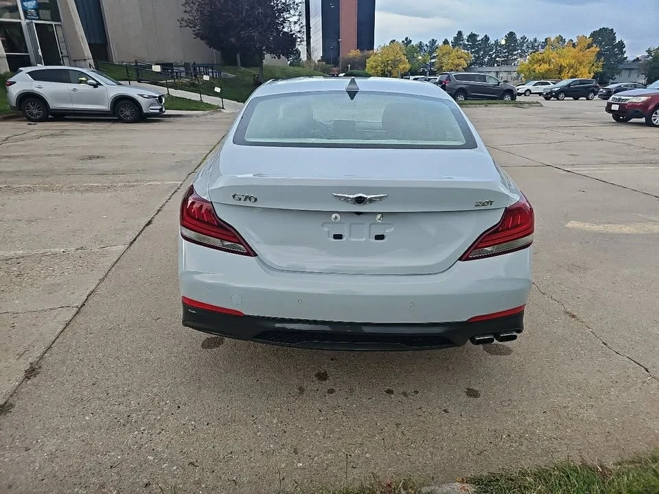 2020 Genesis G70 - Image 9 of 10