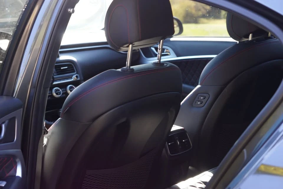 2020 Genesis G70 - Image 11 of 13