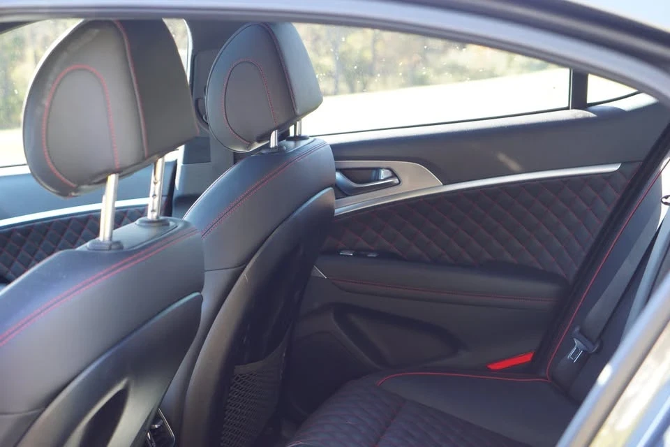 2020 Genesis G70 - Image 12 of 13