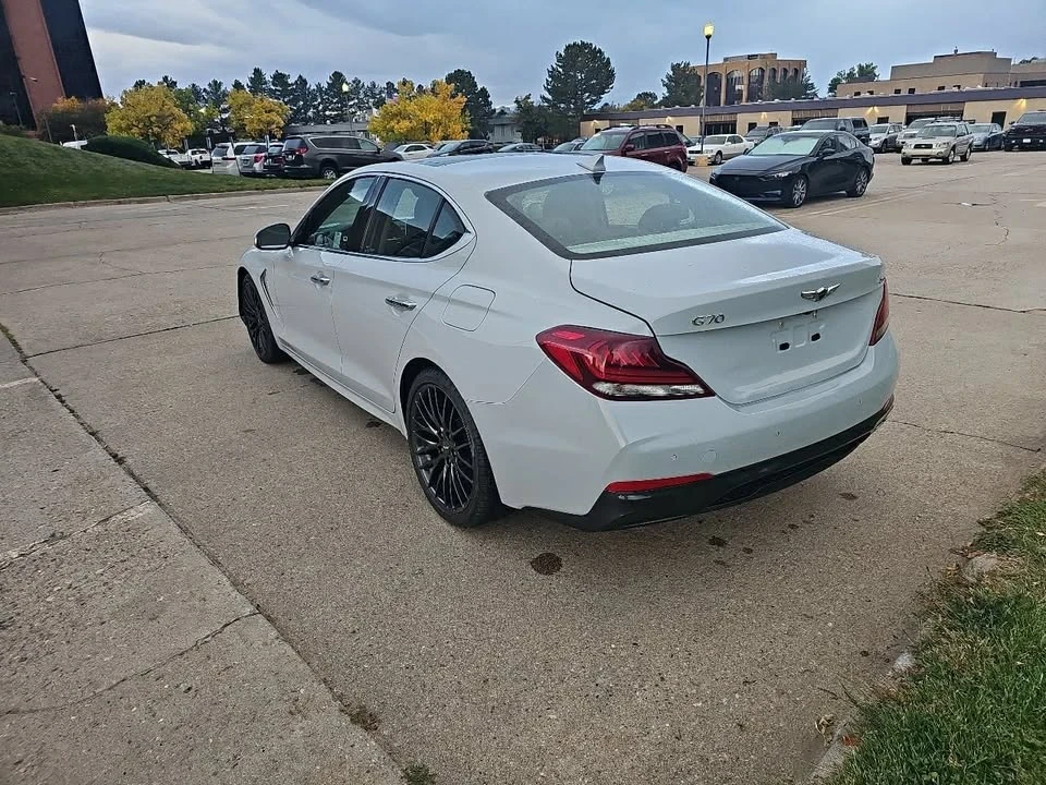 2020 Genesis G70 - Image 8 of 10