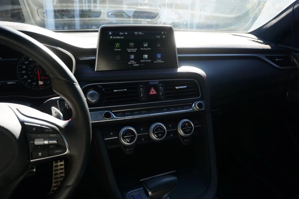 2020 Genesis G70 - Image 10 of 13