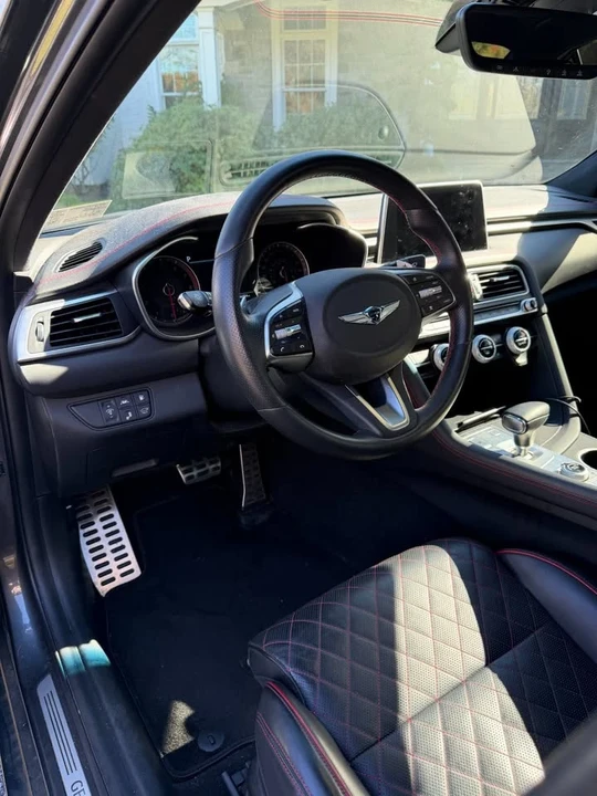 2020 Genesis G70 - Image 9 of 14