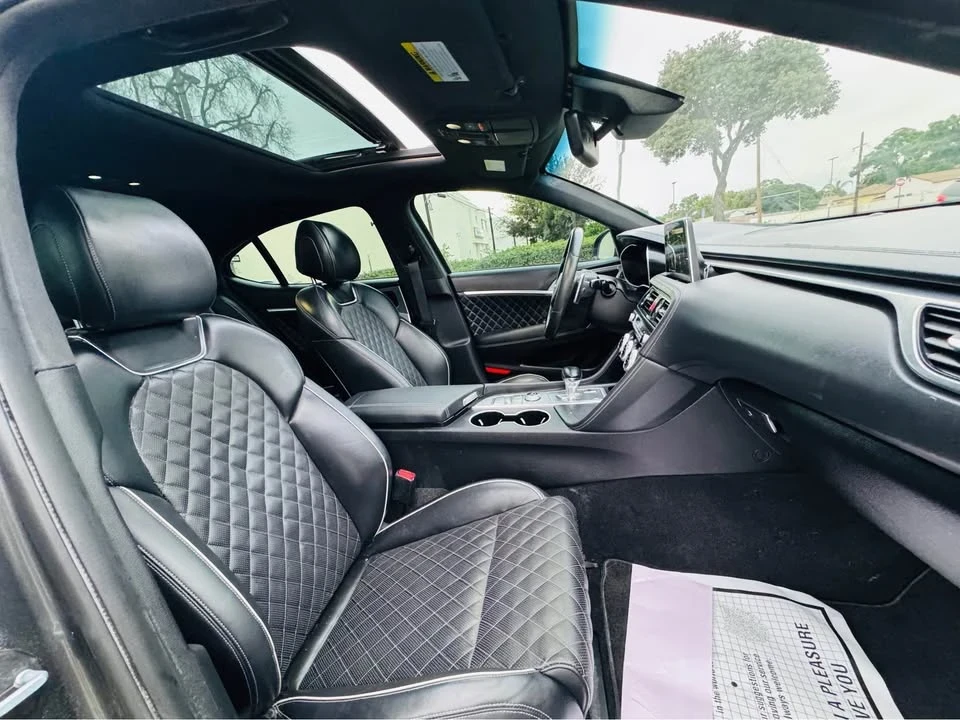 2020 Genesis G70 - Image 8 of 9