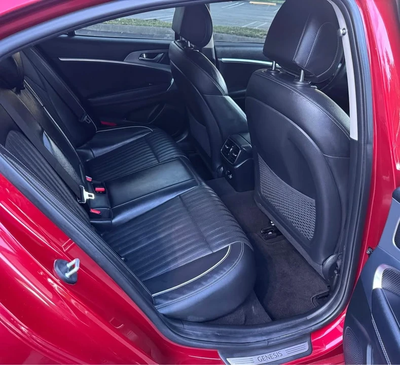 2020 Genesis G70 - Image 11 of 12