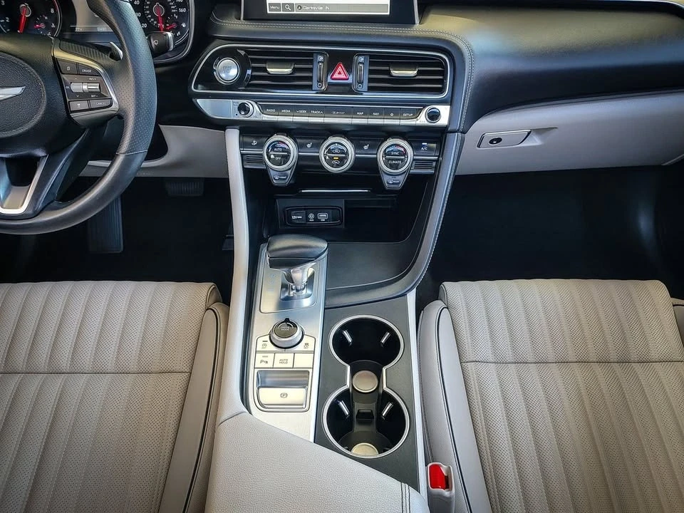 2020 Genesis G70 - Image 10 of 14