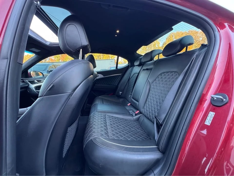 2020 Genesis G70 - Image 15 of 20