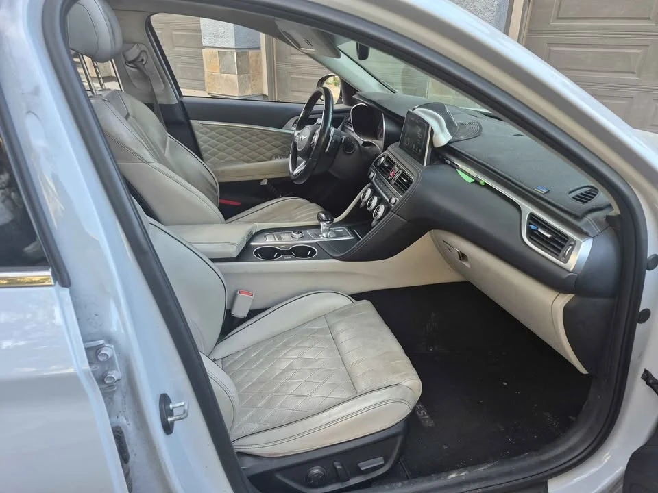 2020 Genesis G70 - Image 5 of 9