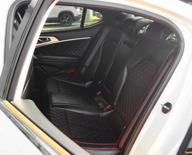 2020 Genesis G70 - Image 8 of 8