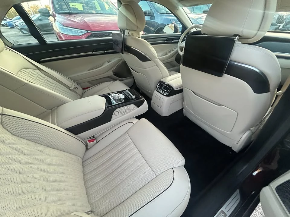 2020 Genesis G90 - Image 3 of 7