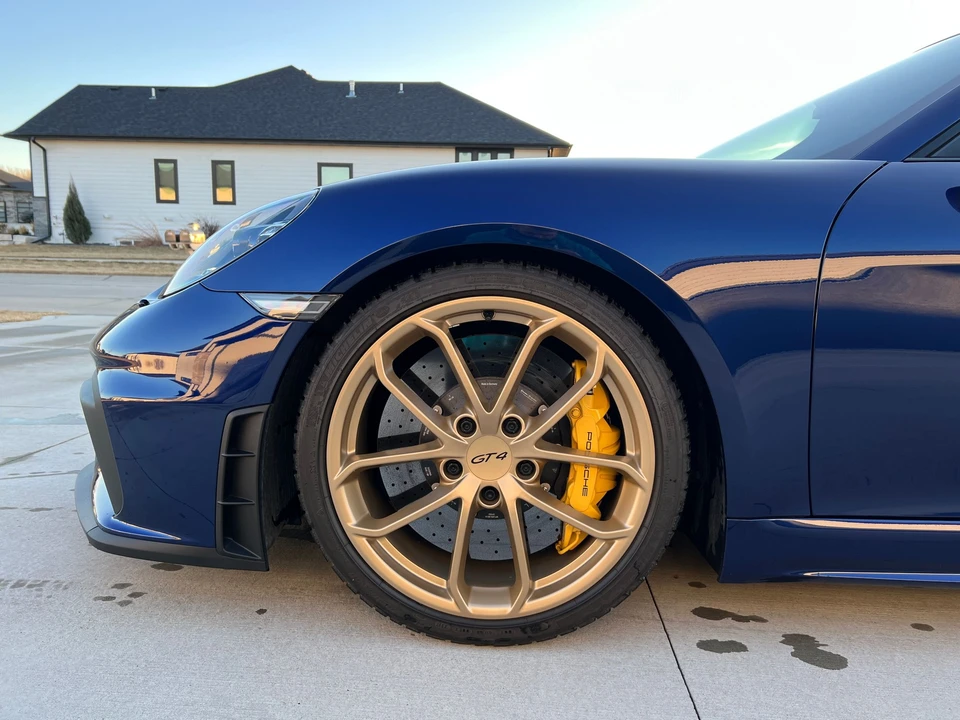 2020 Porsche 718 Cayman GT4 - Image 5 of 23