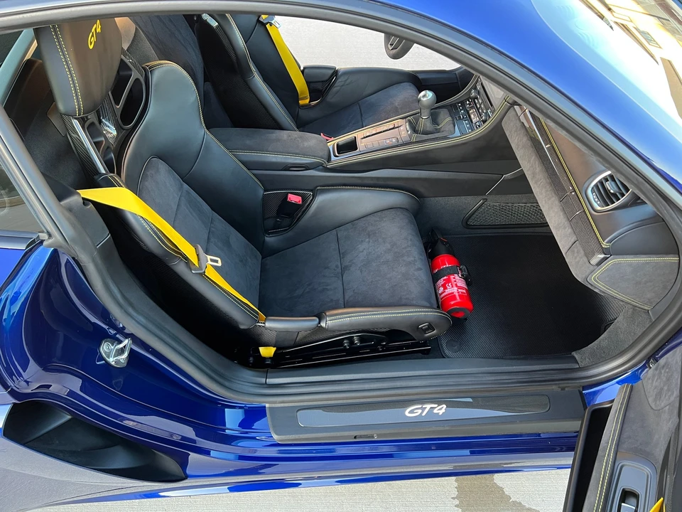 2020 Porsche 718 Cayman GT4 - Image 12 of 23