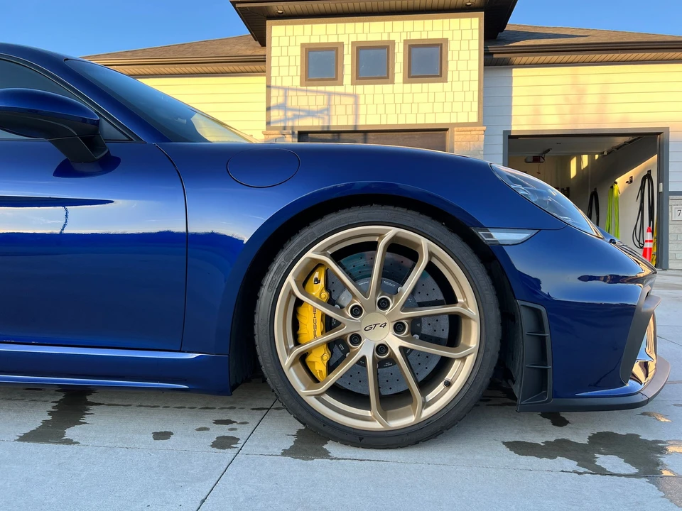 2020 Porsche 718 Cayman GT4 - Image 3 of 23