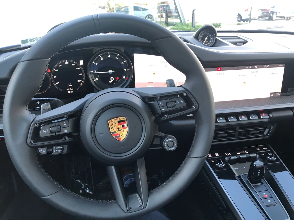 2019 Porsche 992 Carrera 4S - Image 6 of 6