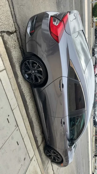 2020 Honda Civic 10th Gen - Image 3 of 3
