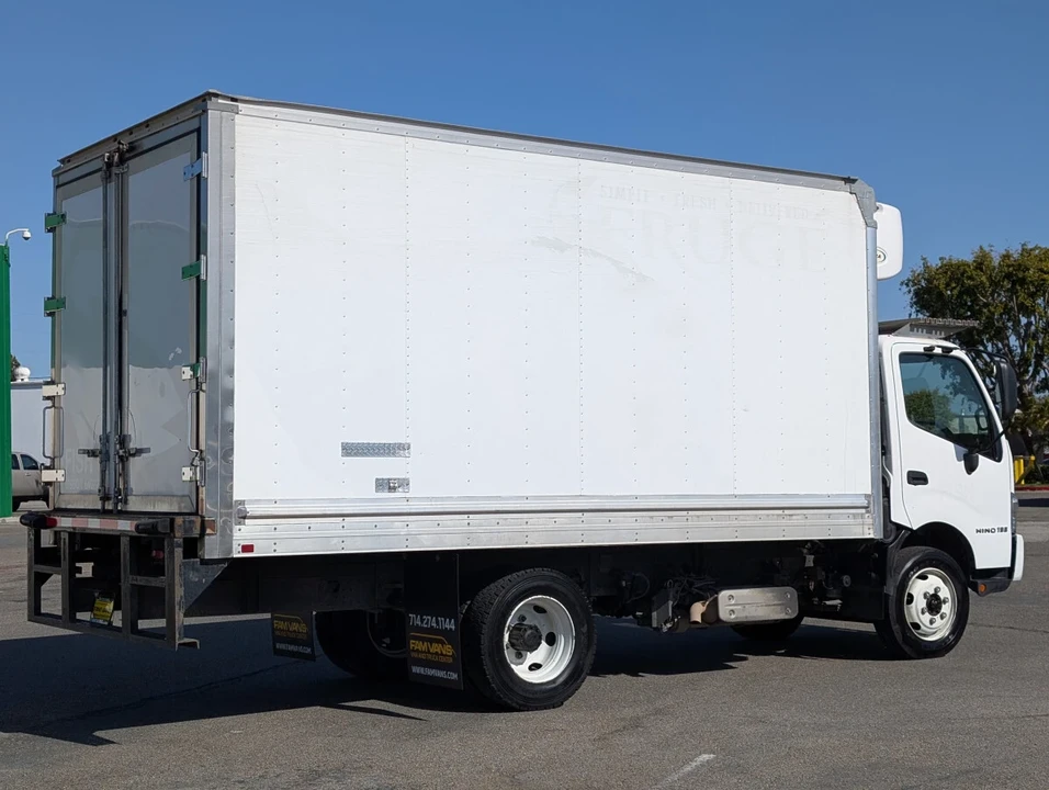 2020 Hino - Image 7 of 12
