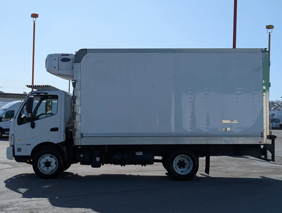 2020 Hino - Image 4 of 12