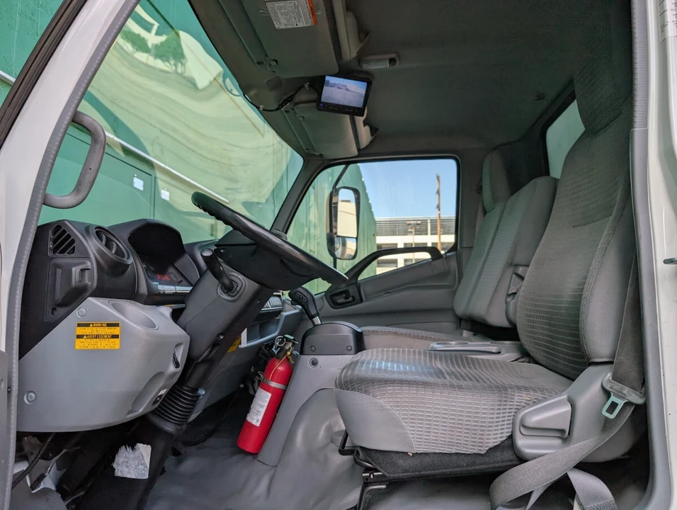 2020 Hino - Image 15 of 21