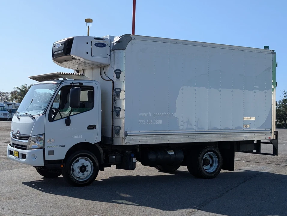 2020 Hino - Image 2 of 12