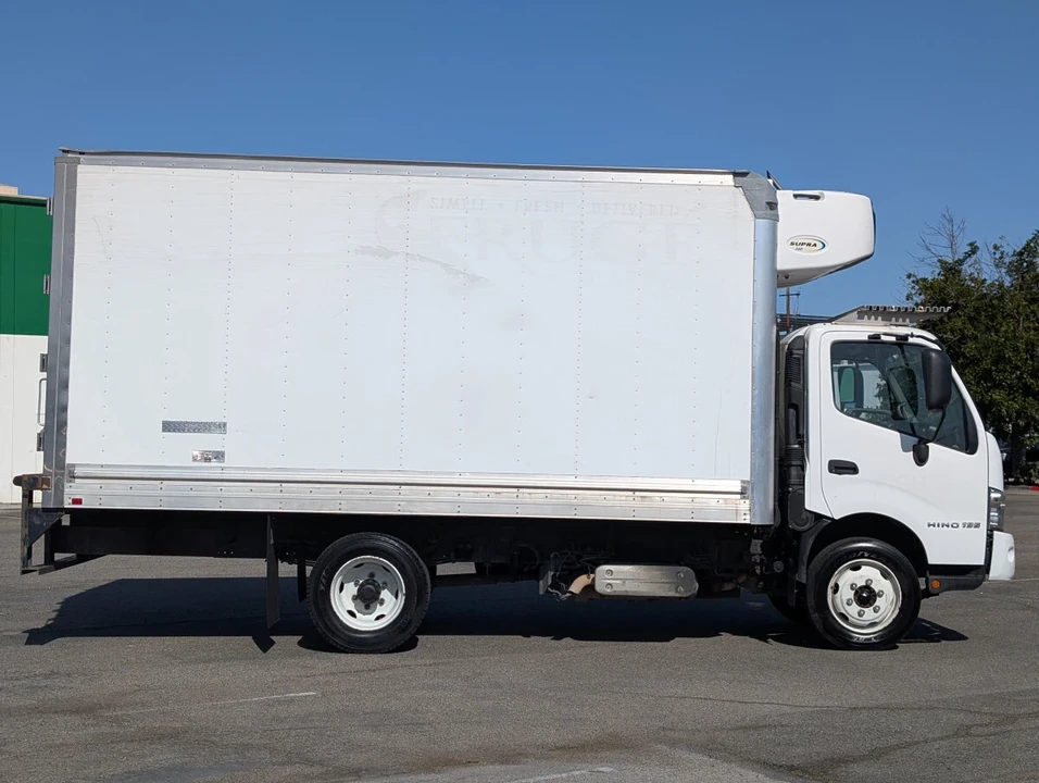 2020 Hino - Image 9 of 12