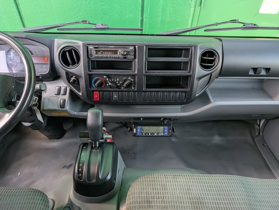 2020 Hino - Image 19 of 21