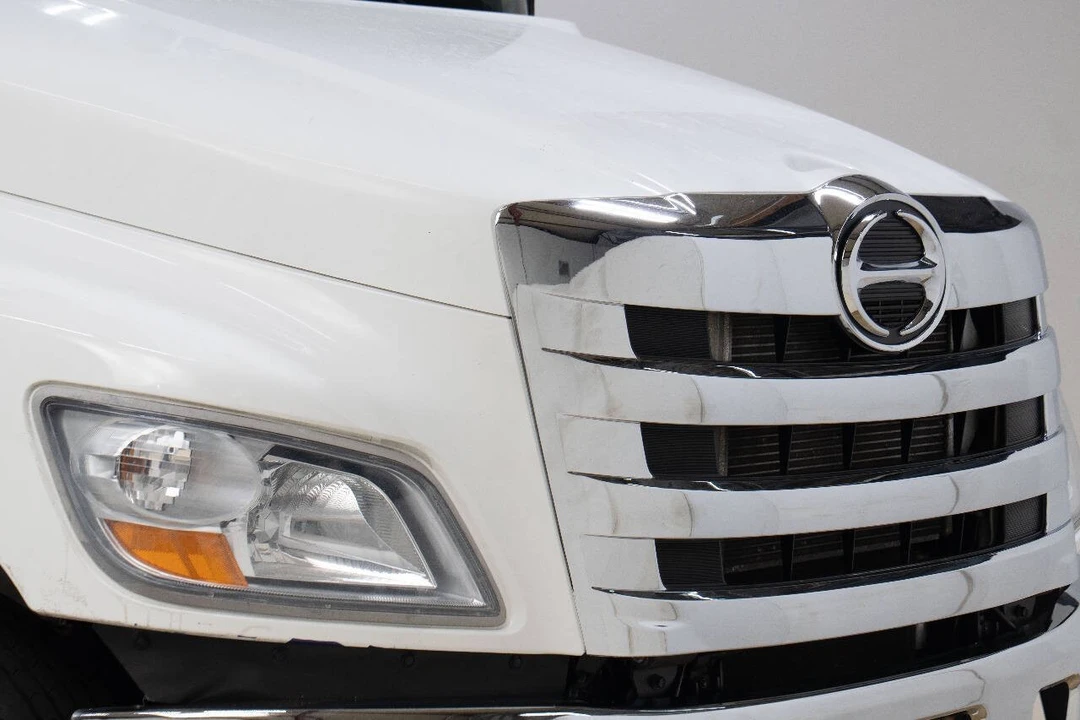 2020 Hino - Image 9 of 12