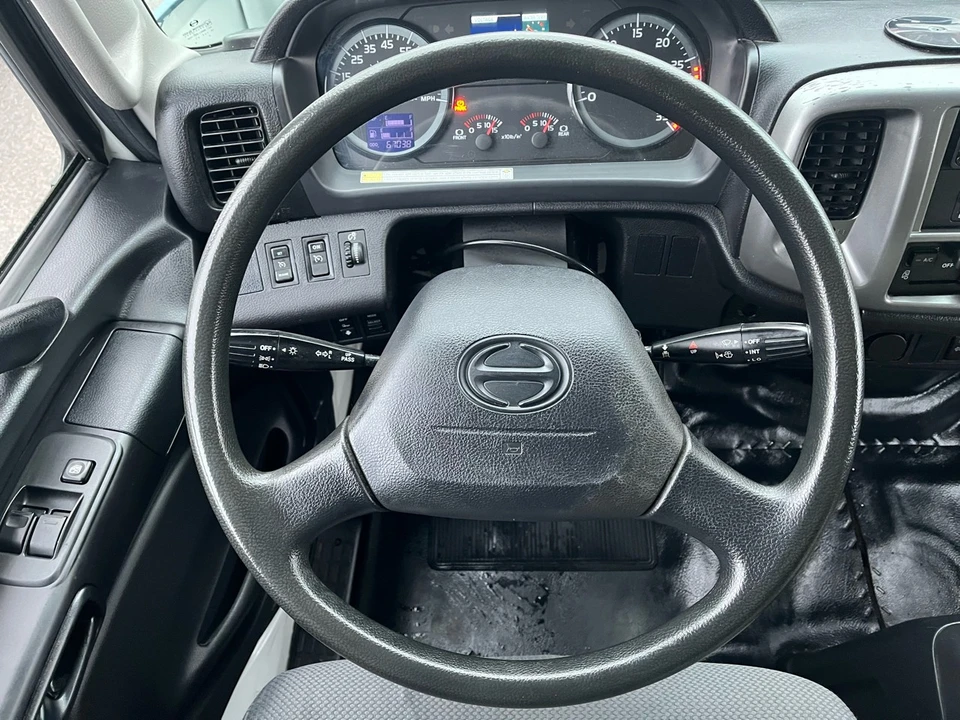 2020 Hino - Image 11 of 21
