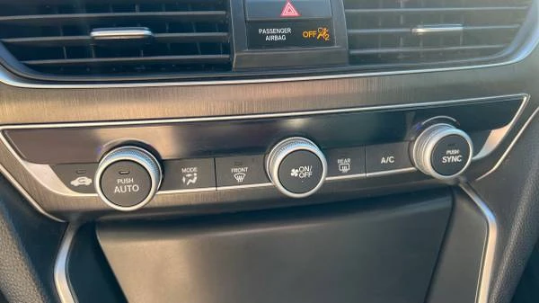 2020 Honda Accord 10th Gen - Image 4 of 12