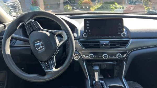 2020 Honda Accord 10th Gen - Image 10 of 12