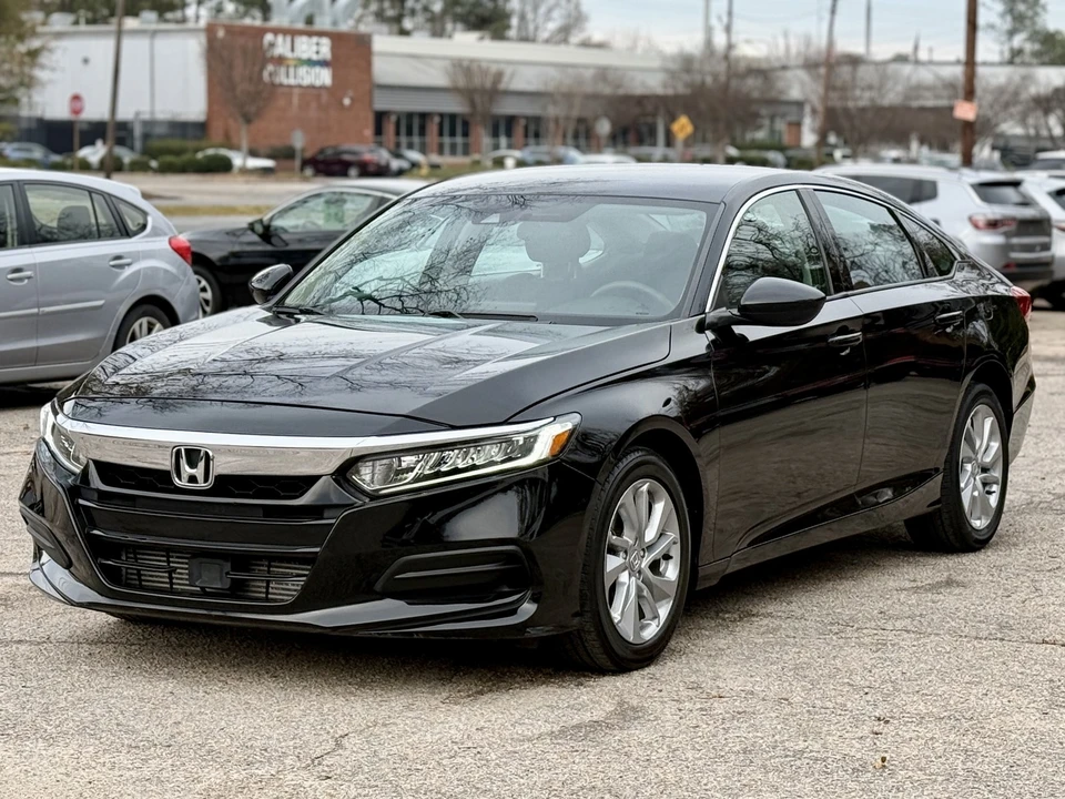 2020 Honda Accord 10th Gen - Image 2 of 17