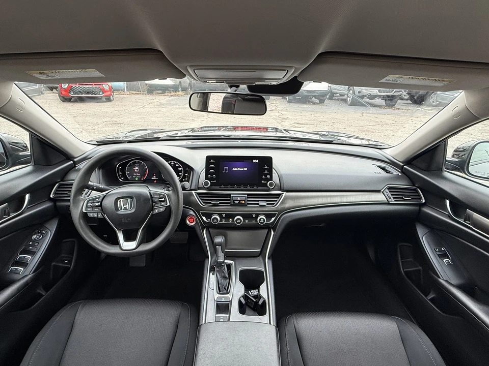 2020 Honda Accord 10th Gen - Image 15 of 17