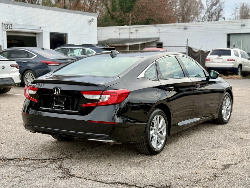 2020 Honda Accord 10th Gen - Image 5 of 17