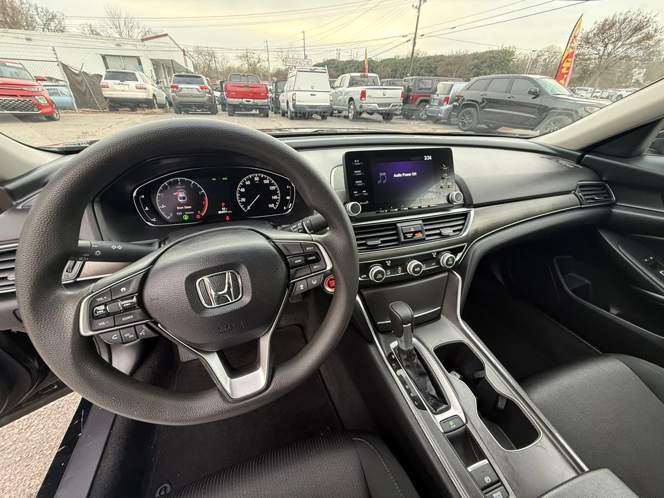 2020 Honda Accord 10th Gen - Image 16 of 17